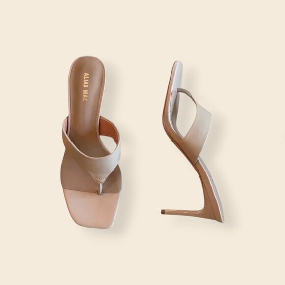 Alias Mae Shoes - NWT Alias Mae, Indie Mule, Thong Heeled Sandal, Nude / Tan, Size US 7.5 / EU 38